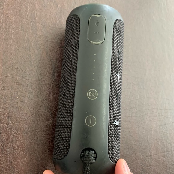 JBL FLIP 3 Portable Splash-proof Bluetooth Speaker Black - Picture 8 of 8